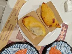 -金马门国际美食百汇(珞喻路店)