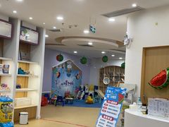 -红黄蓝成长中心•婴幼儿早教•托育(南山京基百纳广场店)