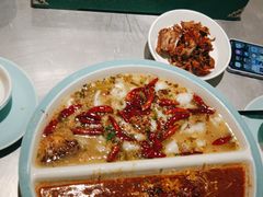 -姚姚酸菜鱼·金戈戈香港豉油鸡(喜荟城联名店)