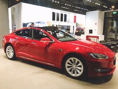 -TESLA 特斯拉(上海太古汇体验店)