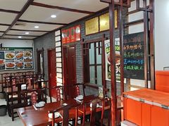 -湖南人家湘菜馆(镇江路店)
