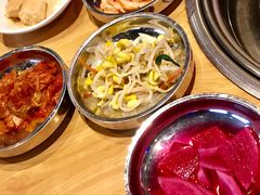 小菜拼盘-郑阿姨的家·이모네·韩料&烤肉(武川路店)