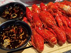 -肥肥虾庄·金牌油焖大虾(汉街SKP店)