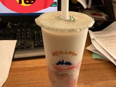 招牌大福草莓奶茶-伏小桃(萧山银隆店)