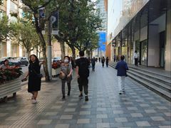 -南京西路(地铁站)