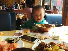 -舜耕山庄四时万和自助餐厅