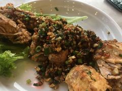 -大树下海鲜饭店