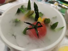 -水桶王国主题餐厅·聚会·生日派对·亲子活动·家庭套餐(亚龙湾希尔顿店)