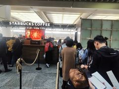 -星巴克(上海虹桥站2A检票口)
