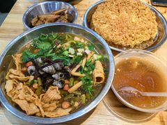 -柳州肥姨妈大骨螺蛳粉(东靖路店)