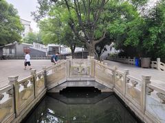 -绳金塔