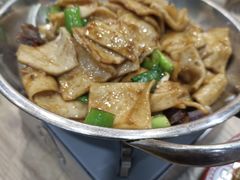 -江城燕子大排档(江汉路步行街店)