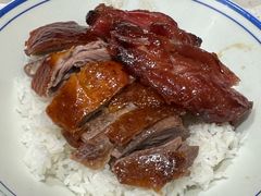 烧肉双拼饭-香港新发烧腊茶餐厅(水围店)