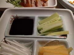 -韵秋荷(宝山龙湖天街店)