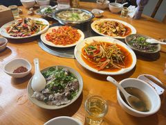 -大众跷脚牛肉馆·非遗传承单位(峨眉山店)