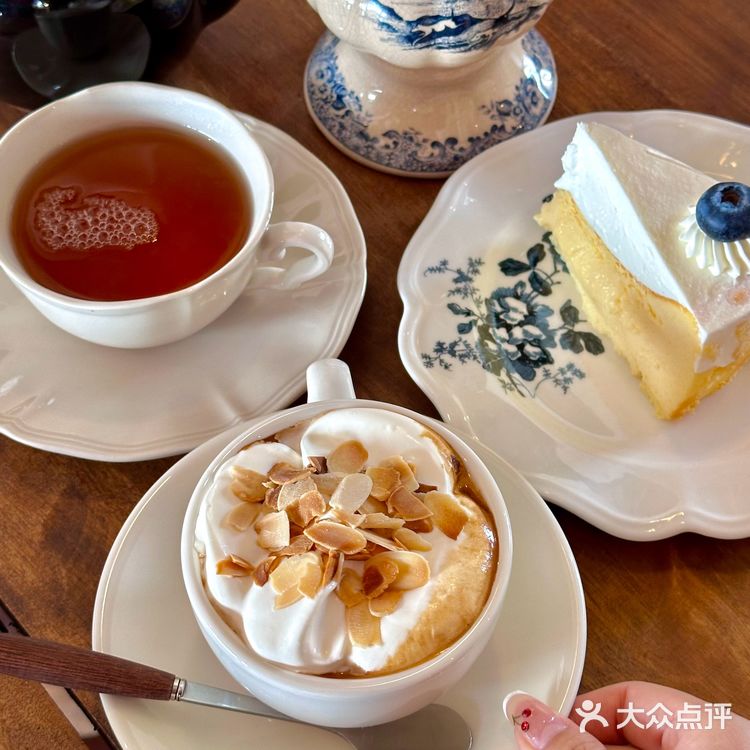 乌鲁木齐咖啡店！！好好喝！！好好拍！！