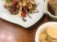 汽锅鸡-小厨子私房菜·云南美食店
