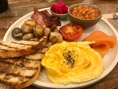 -FLOVIE FLORIST CAFE