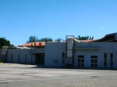 -红栌温泉山庄生态美食餐厅