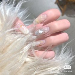 -爱空间美睫健康美甲