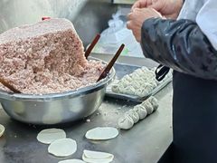 -黄阿姨锅贴大王(万航渡路店)