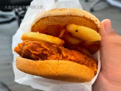 大盘鸡风味麦辣鸡腿汉堡-麦当劳(垡头西路店)