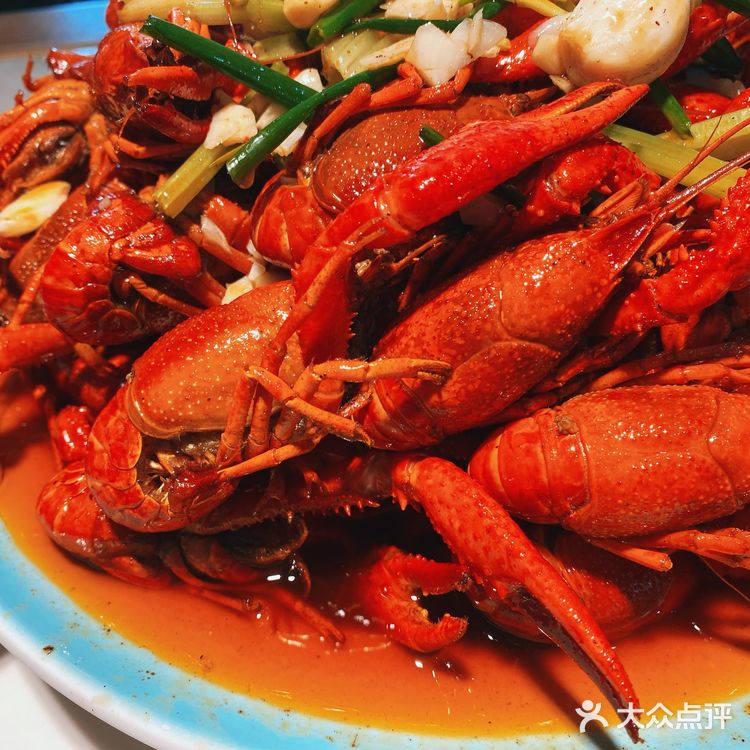 夏日夜宵C位|这家小龙虾太能打了