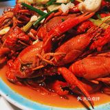 夏日夜宵C位｜这家小龙虾太能打了