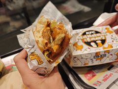糯鸭鸭糯辣辣川香鸡腿堡-肯德基(绍兴胜利店)
