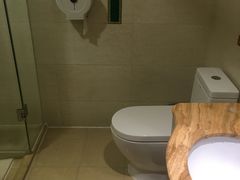-维也纳酒店(深圳机场店)