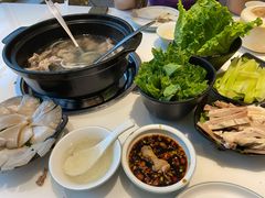 -东椰·海南椰子鸡火锅(朝阳门店)