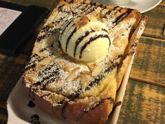 蜂蜜面包加厚多士-Cafe Alice咖啡爱丽丝(奥城店)