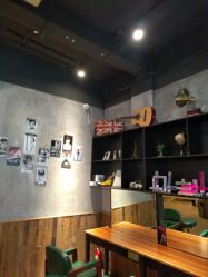 -PE SALON