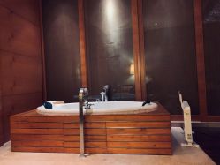 -青岛香格里拉·氣水疗中心