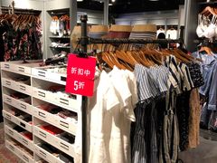 -Hollister(广州天环广场店)