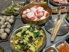 -围炉肉舍•炭烤活鳗•丹东海鲜烤肉(步行街店)