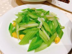 西芹百合炒白果-顺风海鲜港(金玉兰店)