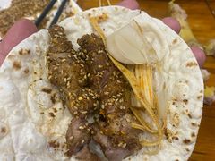 -哈尔滨小酒馆·鲜肉现穿自助烧烤(康新花园店)