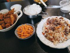 -满格嗦新疆椒麻鸡火锅.炒米粉(川大江安校区店)