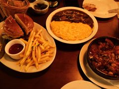 -羽深肉铺 Steak & Wine