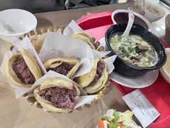 -闫家驴肉老店(华电一校店)