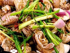 -虾弄弄海派小龙虾·牛羊蝎子火锅
