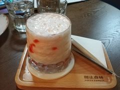 水蜜桃奶昔-咖法森林·咖啡  酒吧(天河店)