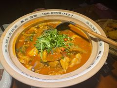 -魏铭鱼头捞饭(晋阳路店)