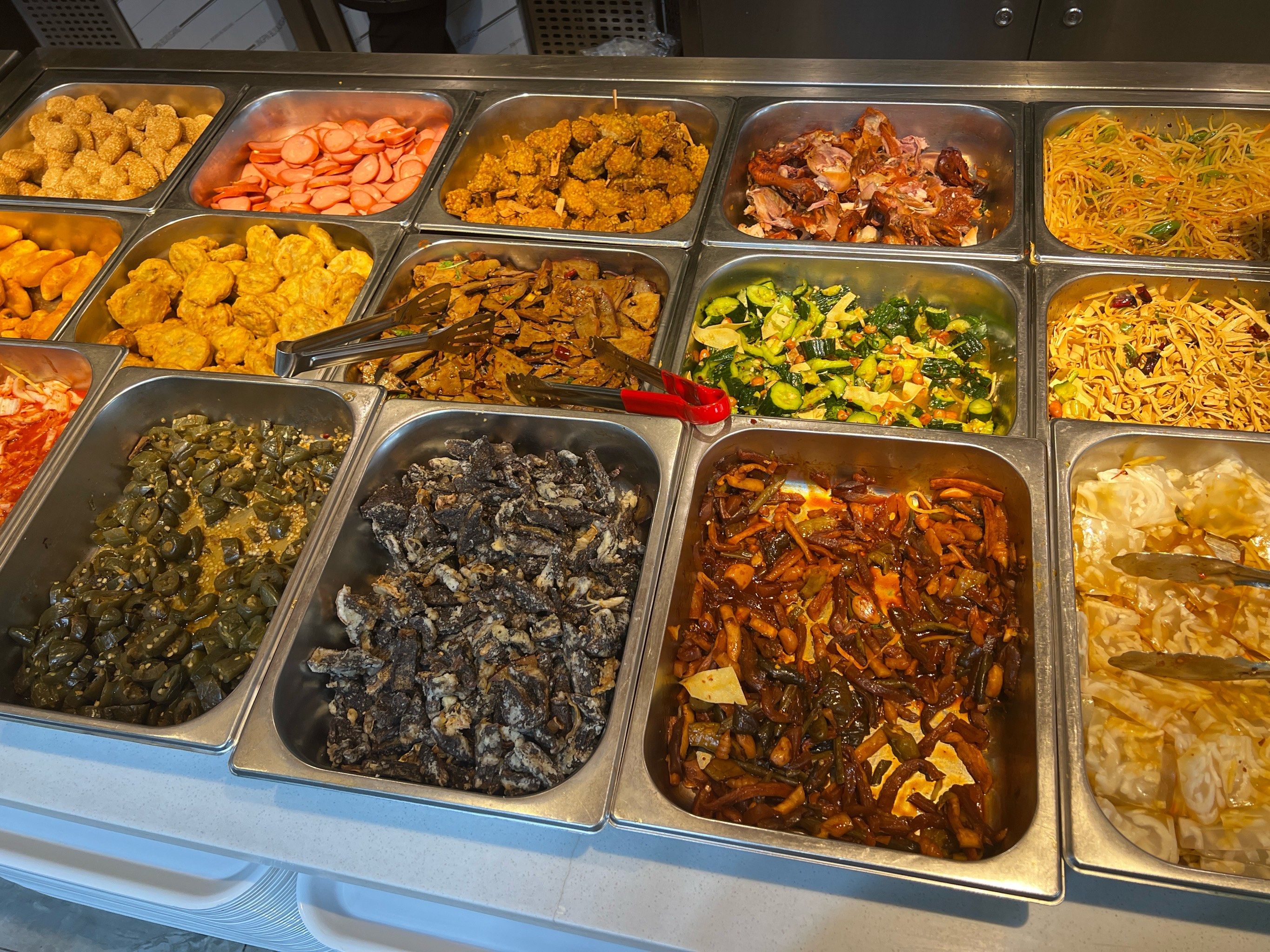 自助快餐 南方的朋友看过来,东北的盒饭,好吃又美味儿,如果你来了