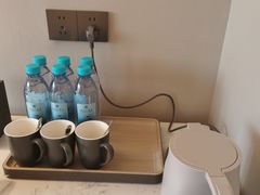 -燕山大酒店