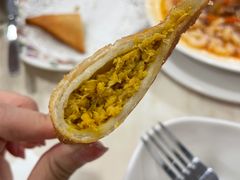 咖喱吞拿鱼角-喜莲咖啡