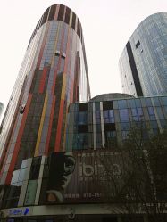 -变画·发型STUDIO