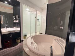 -南美元生态大酒店(海珠店)