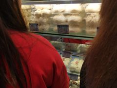 -白玉兰食品甜凤店(合生汇店)